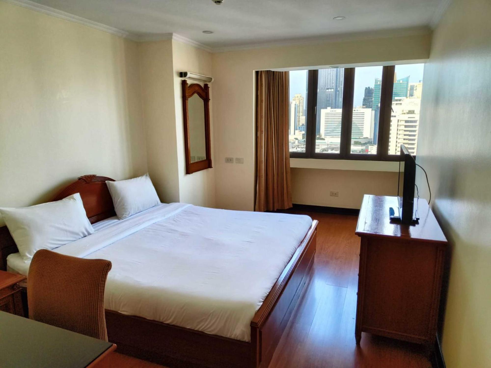Fully Furnished Omni Tower Apartments Nana - Sukhumvit Soi 4 Bangkok Exteriér fotografie