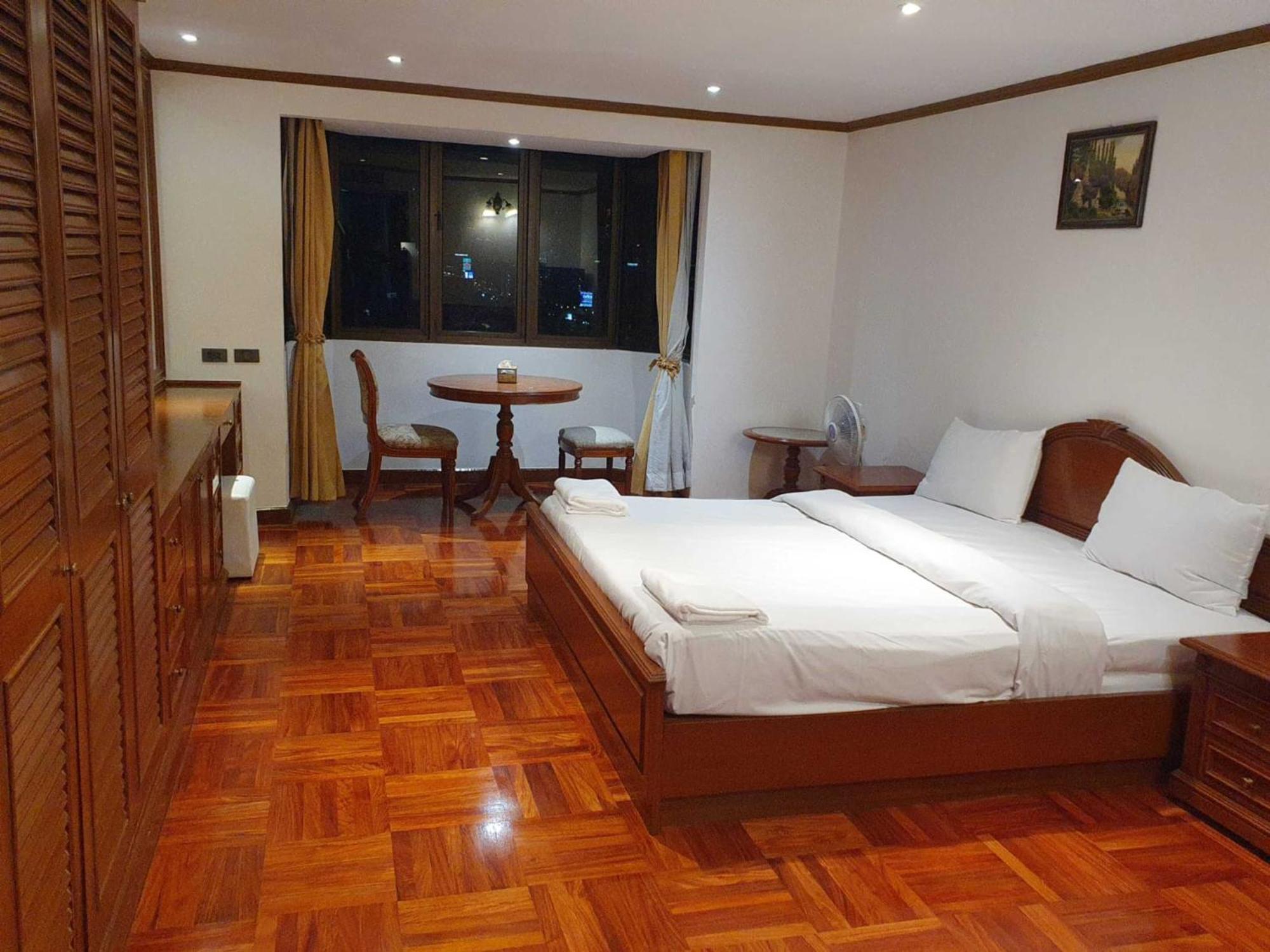 Apartmán Omni Tower Sukhumvit Soi 4 Direct Bangkok Exteriér fotografie